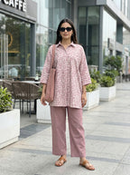 Dusty rose cotton linen kaftan shirt and pant set with abstract print by Karchobi for women.