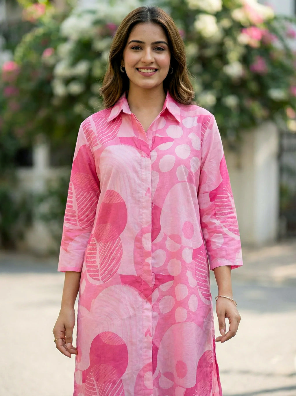 PINK ABSTRACT PRINT KURTA PANT CO-ORD SET - KARCHOBI